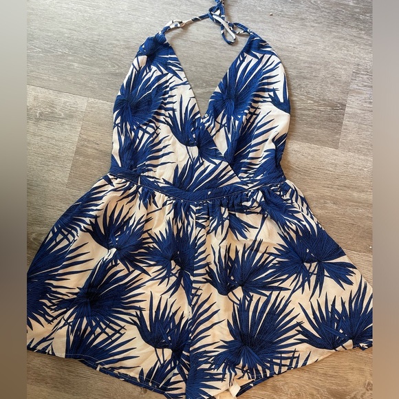 Gianni Bini halter romper - Picture 3 of 5